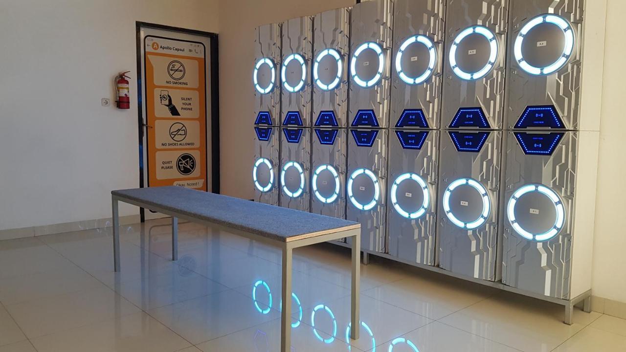 אנדה Apollo Capsule Hotel מראה חיצוני תמונה